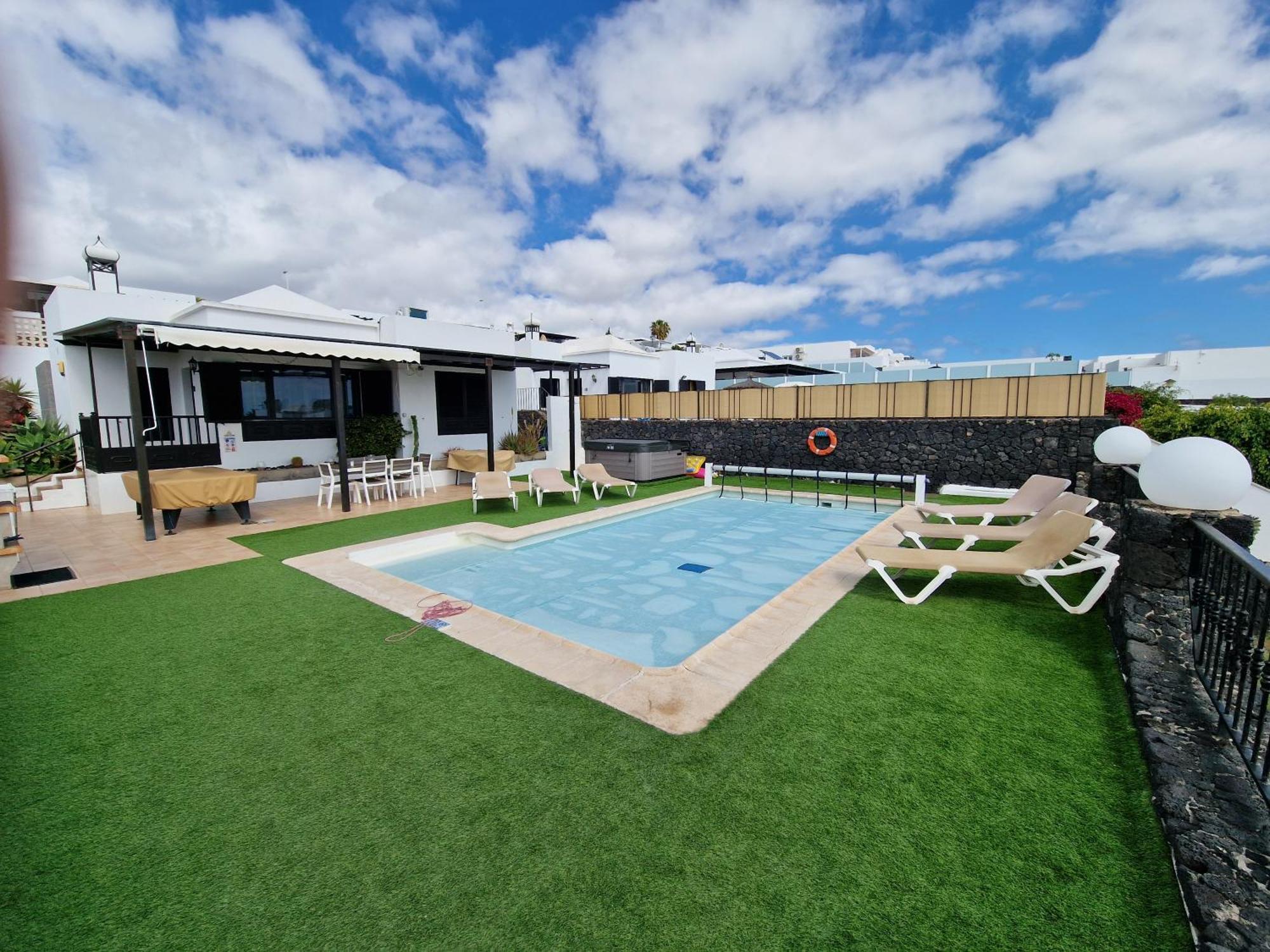 Villa Juanita, Puerto Del Carmen, Lanzarote Тиас Экстерьер фото